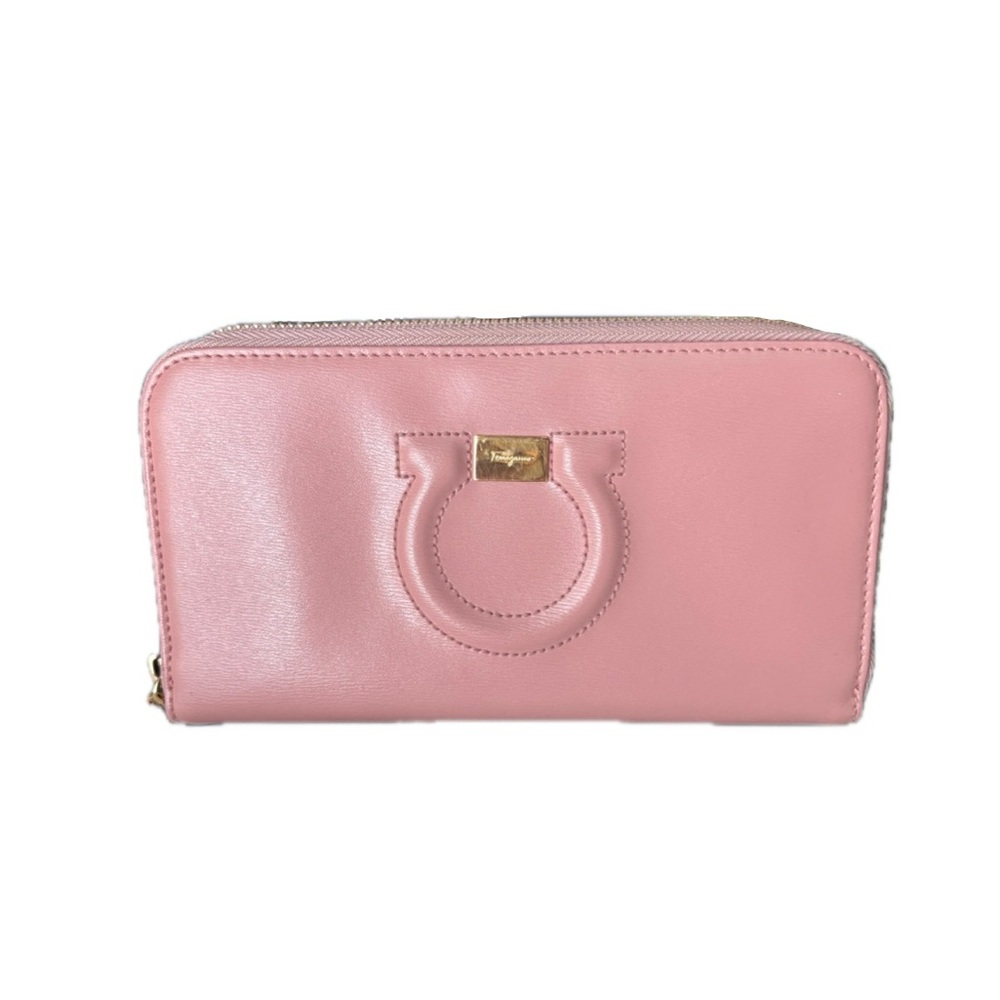Salvatore Ferragamo leather zippered wallet